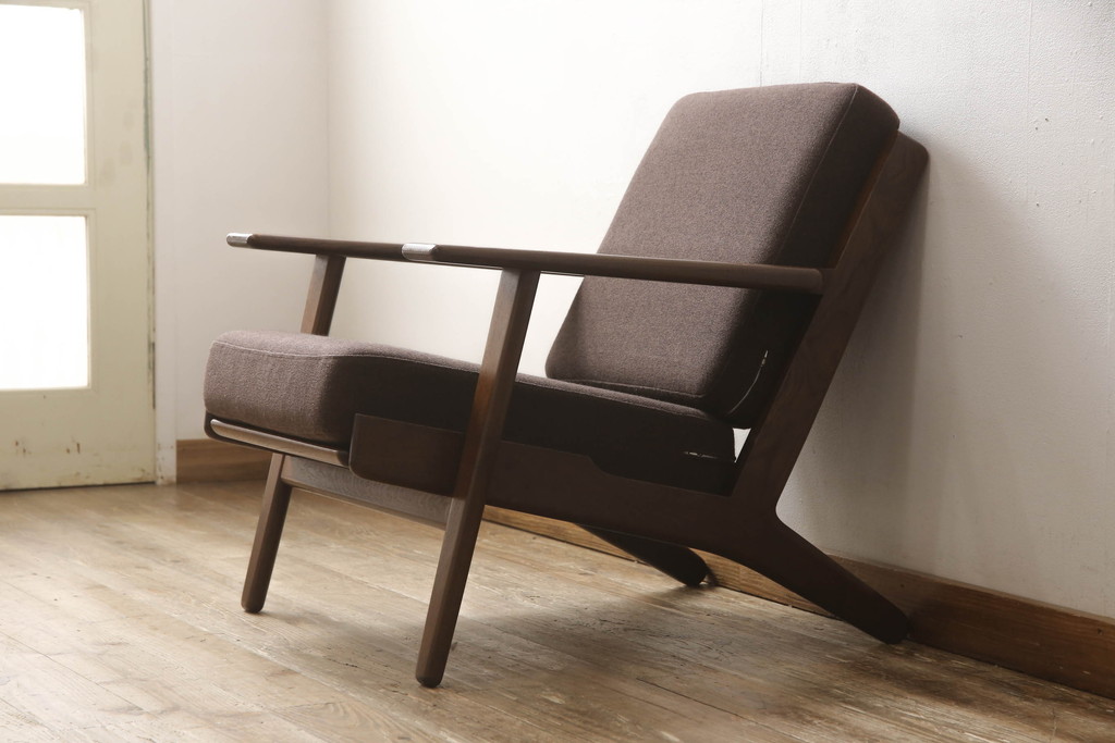 デンマークビンテージ　GETAMA(ゲタマ)　Hans J Wegner(ハンス・J・ウェグナー)　GE290　オーク材　くつろぎの空間を演出するアームチェア(椅子、イス、1P、一人掛けソファ、1人掛けソファ、ヴィンテージ、北欧)(R-062535)