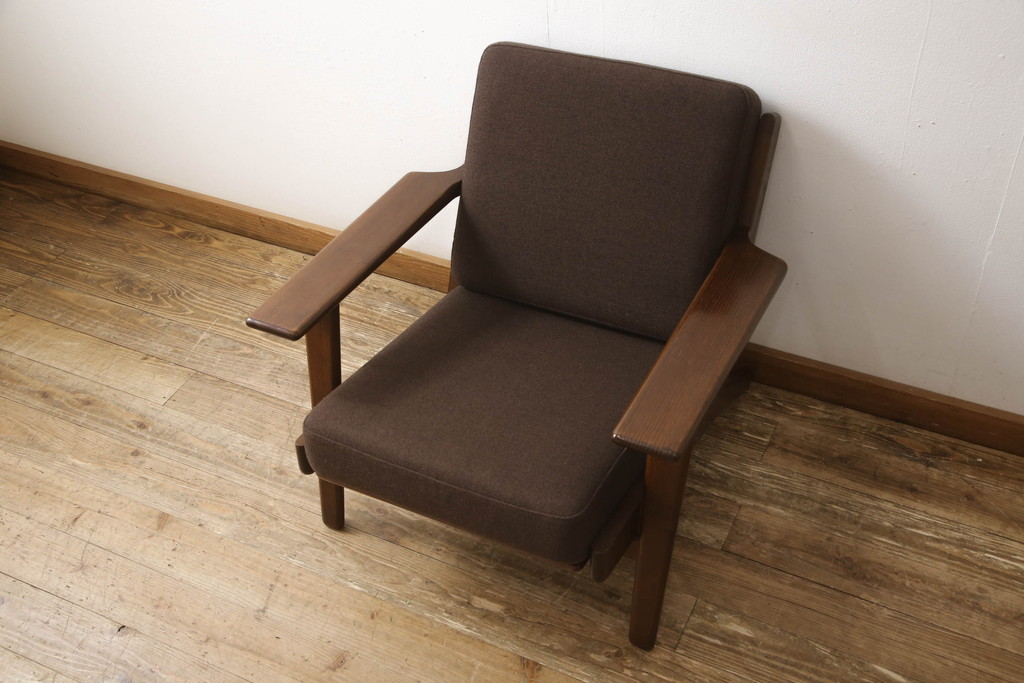 デンマークビンテージ　GETAMA(ゲタマ)　Hans J Wegner(ハンス・J・ウェグナー)　GE290　オーク材　くつろぎの空間を演出するアームチェア(椅子、イス、1P、一人掛けソファ、1人掛けソファ、ヴィンテージ、北欧)(R-062535)