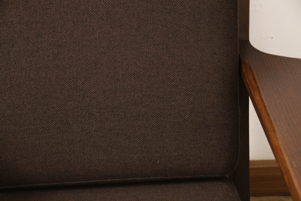 デンマークビンテージ　GETAMA(ゲタマ)　Hans J Wegner(ハンス・J・ウェグナー)　GE290　オーク材　くつろぎの空間を演出するアームチェア(椅子、イス、1P、一人掛けソファ、1人掛けソファ、ヴィンテージ、北欧)(R-062535)
