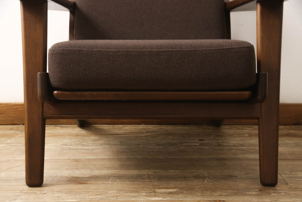 デンマークビンテージ　GETAMA(ゲタマ)　Hans J Wegner(ハンス・J・ウェグナー)　GE290　オーク材　くつろぎの空間を演出するアームチェア(椅子、イス、1P、一人掛けソファ、1人掛けソファ、ヴィンテージ、北欧)(R-062535)