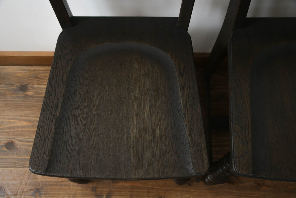 中古　美品　永田良介商店　背もたれから脚に至るまで、凝ったつくりが魅力的なチェア2脚セット(椅子、板座チェア、ダイニングチェア)(R-052887)