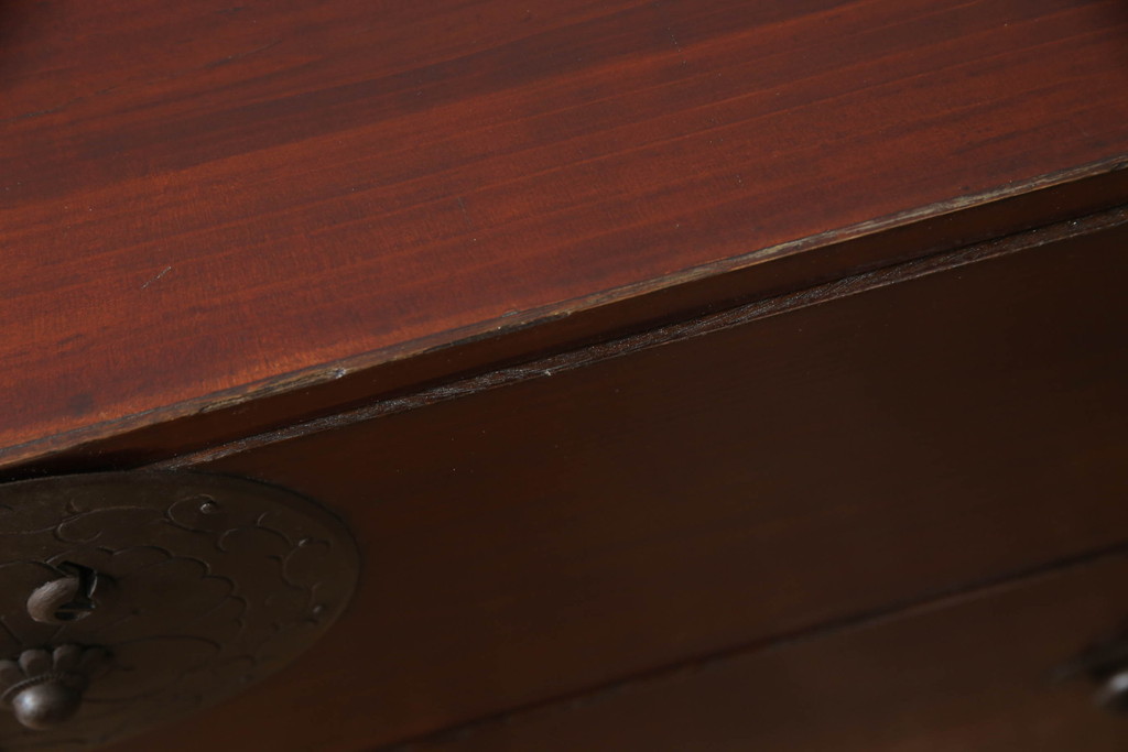 和製アンティーク　極上美品　前面栗材　漆のきれいな米沢箪笥・下段(和箪笥、収納箪笥、時代箪笥、引き出し、ローチェスト)(R-058086)