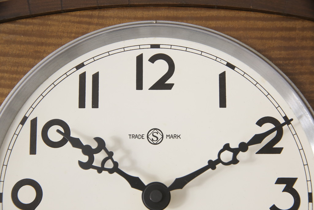 和製ビンテージ　TRADE(S)MARK　精工舎(SEIKOSHA、セイコー)　電池式　どこか懐かしさを感じる掛け時計(柱時計、古時計、ヴィンテージ)(R-054871)