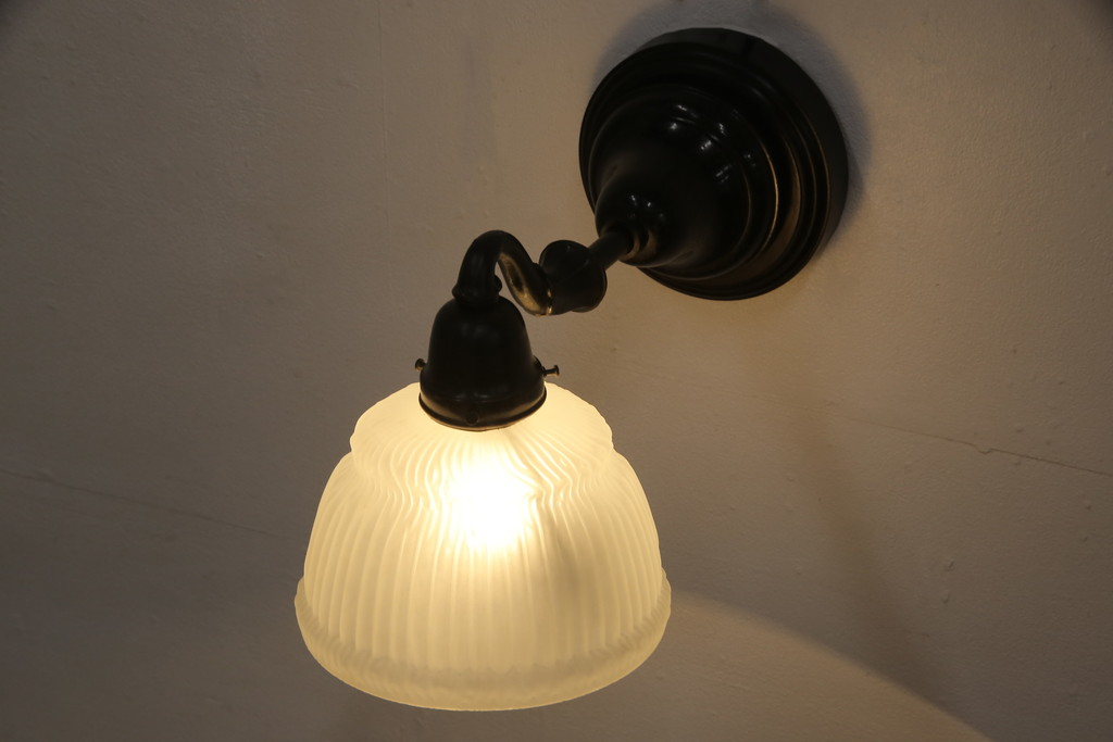 アンティーク照明　昭和初期　大正ロマンの雰囲気を醸し出すウォールランプ(壁掛け照明、壁付け照明)(R-054903)