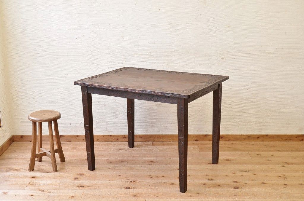 中古 軽井沢彫り テーブル(机、在宅ワーク、在宅用デスク)