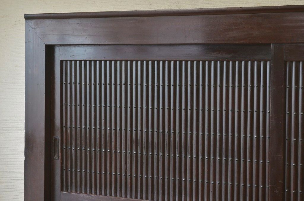 アンティーク家具　明治〜大正時代　丸桟引き戸の変わり型近江水屋箪笥