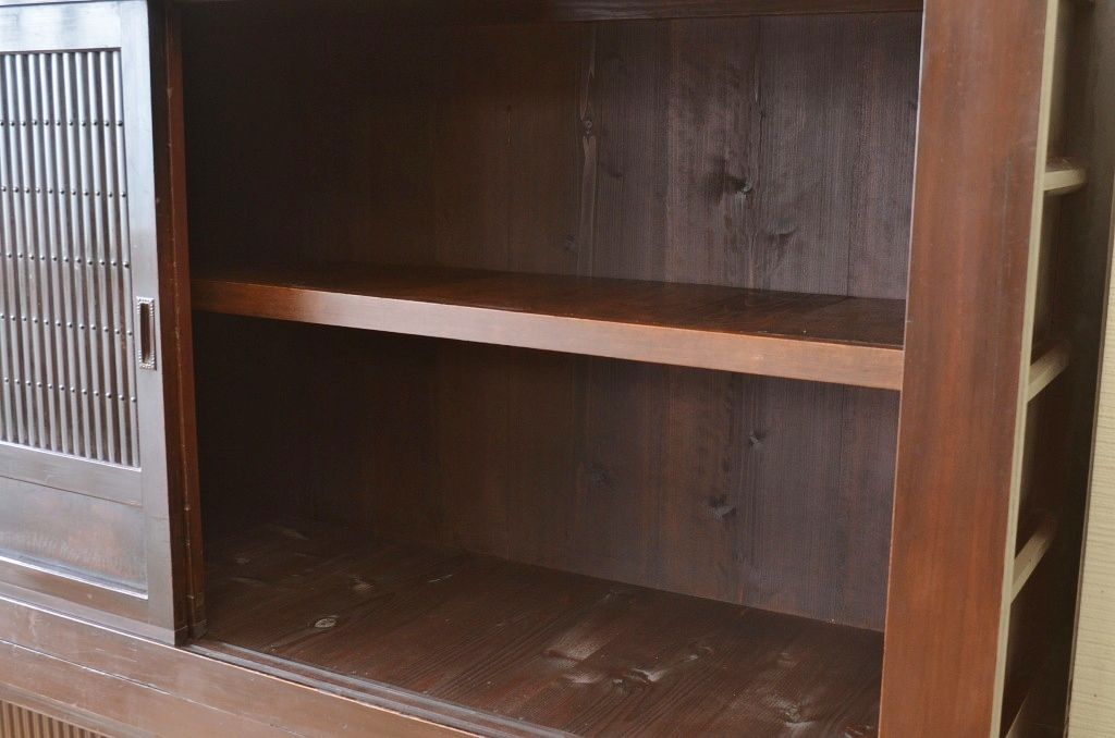 アンティーク家具　明治〜大正時代　丸桟引き戸の変わり型近江水屋箪笥