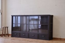 アンティーク家具　古い木のシックなアンティーク収納棚