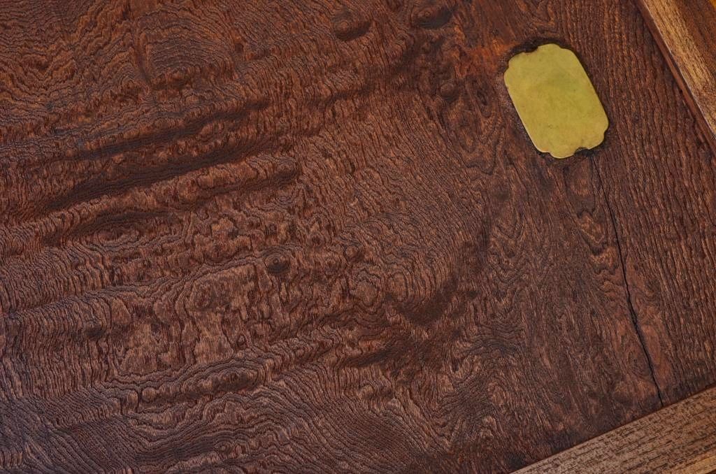 アンティーク家具　古民具　骨董　極上のコンディションの欅玉杢金沢水屋箪笥