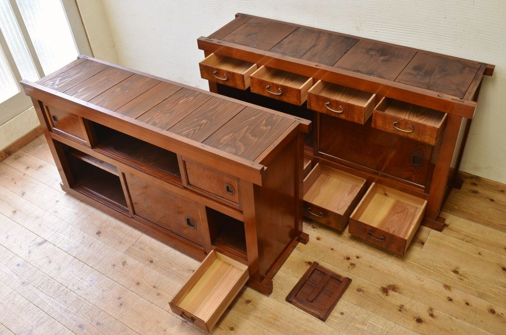 アンティーク家具　古民具　骨董　極上のコンディションの欅玉杢金沢水屋箪笥