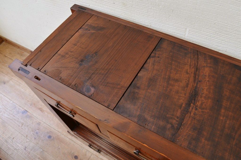 アンティーク家具　古民具　骨董　極上のコンディションの欅玉杢金沢水屋箪笥