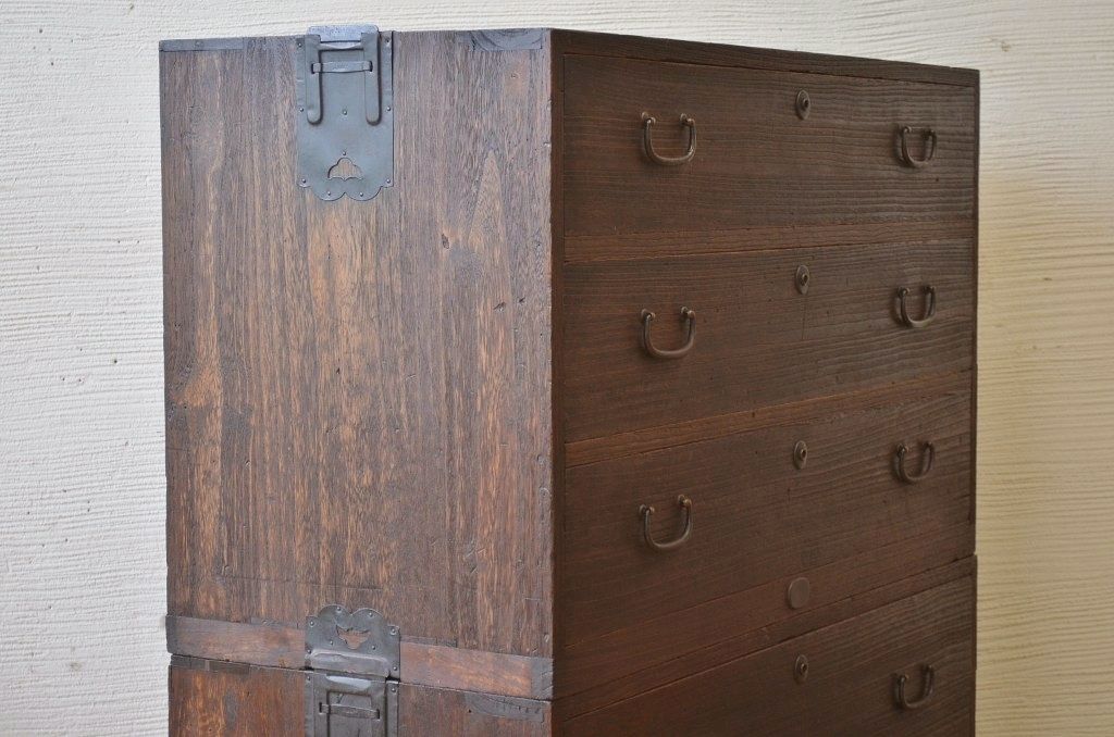 アンティーク家具　☆古い桐材の重ね箪笥(桐箪笥、桐たんす)
