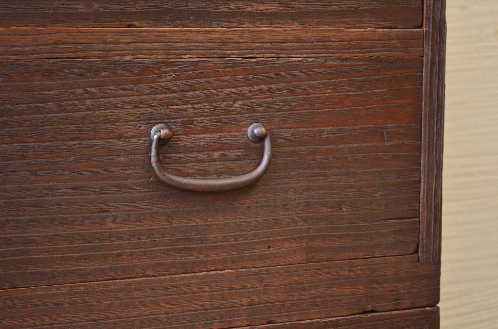 アンティーク家具　☆古い桐材の重ね箪笥(桐箪笥、桐たんす)