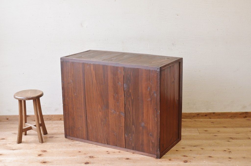 アンティーク家具　前面欅!シンプルなモールガラス収納棚(食器棚)