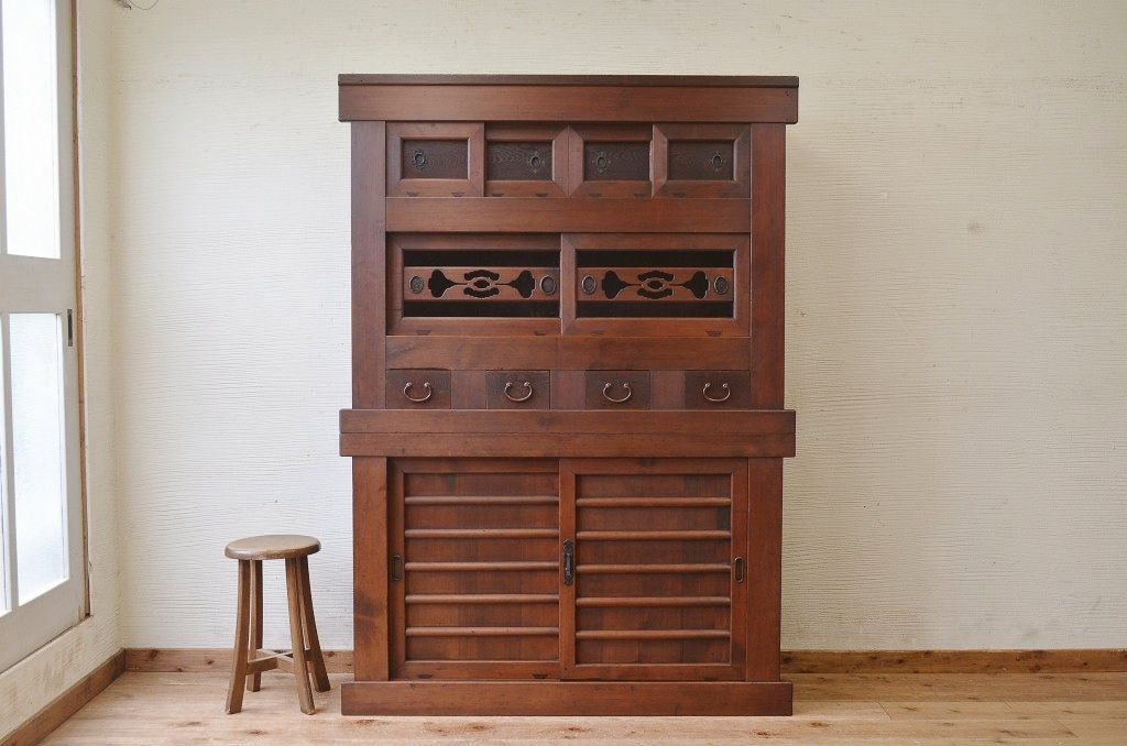極上美品!二段重ね四尺水屋箪笥
