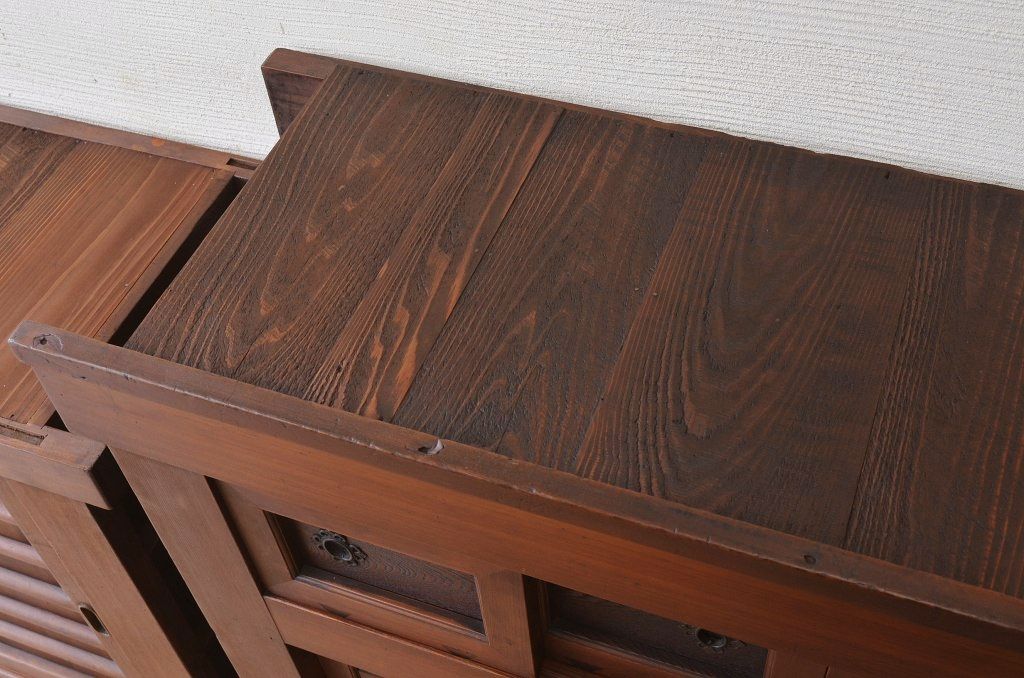極上美品!二段重ね四尺水屋箪笥