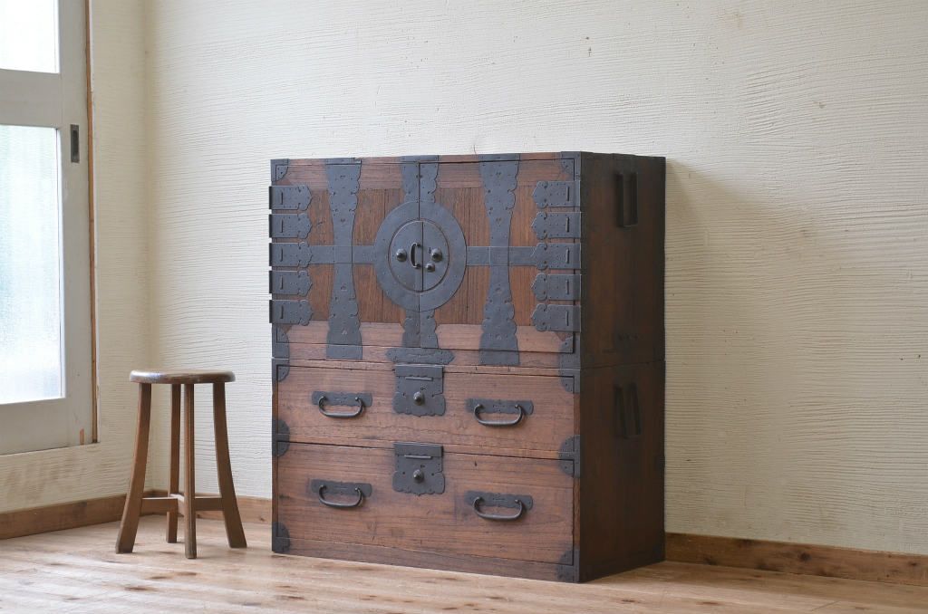 アンティーク家具　明治時代　観音開き二段重ね時代箪笥