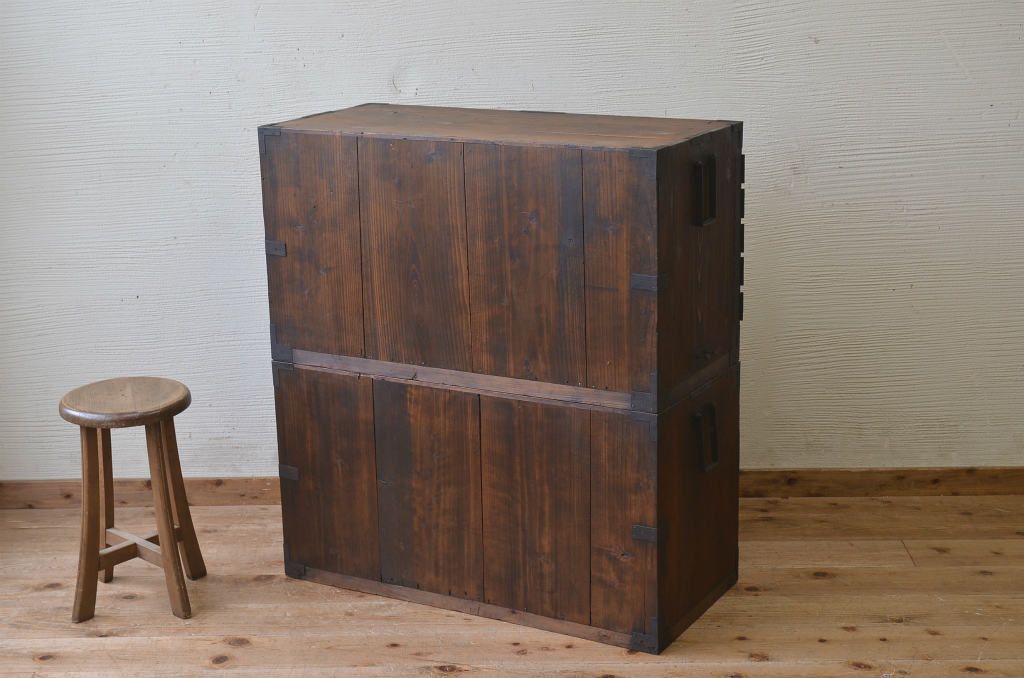 アンティーク家具　明治時代　観音開き二段重ね時代箪笥