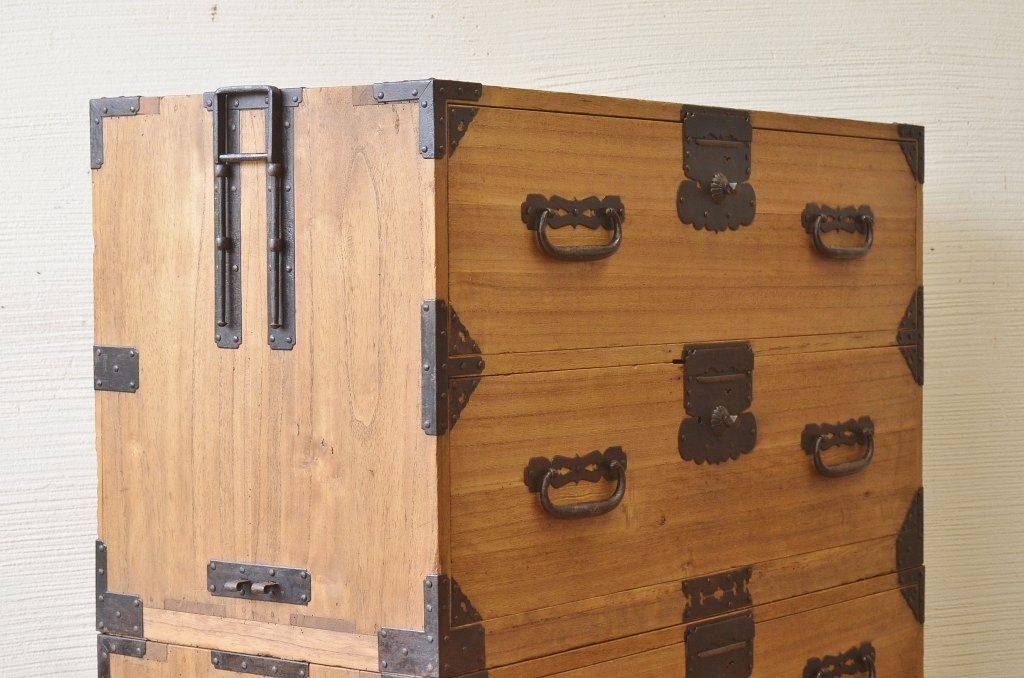 ☆極上美品!桐材の重ね時代箪笥(桐箪笥、桐たんす)