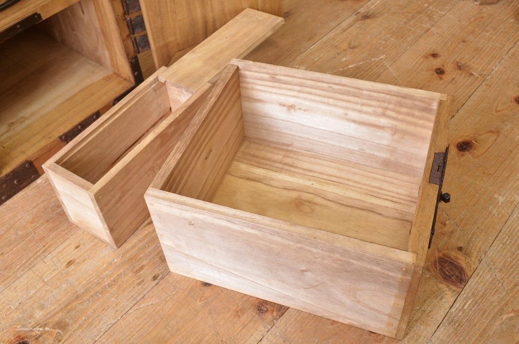 ☆極上美品!桐材の重ね時代箪笥(桐箪笥、桐たんす)