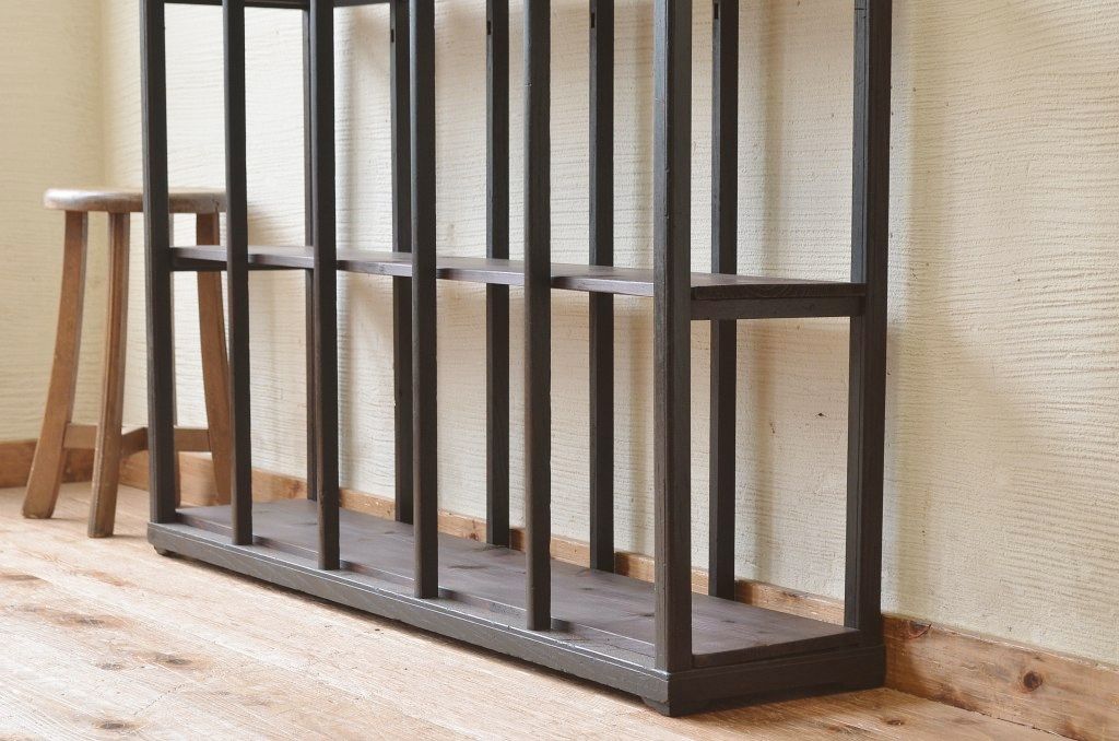 アンティーク家具　古民具　骨董　枠が栗材のシンプルな飾り棚