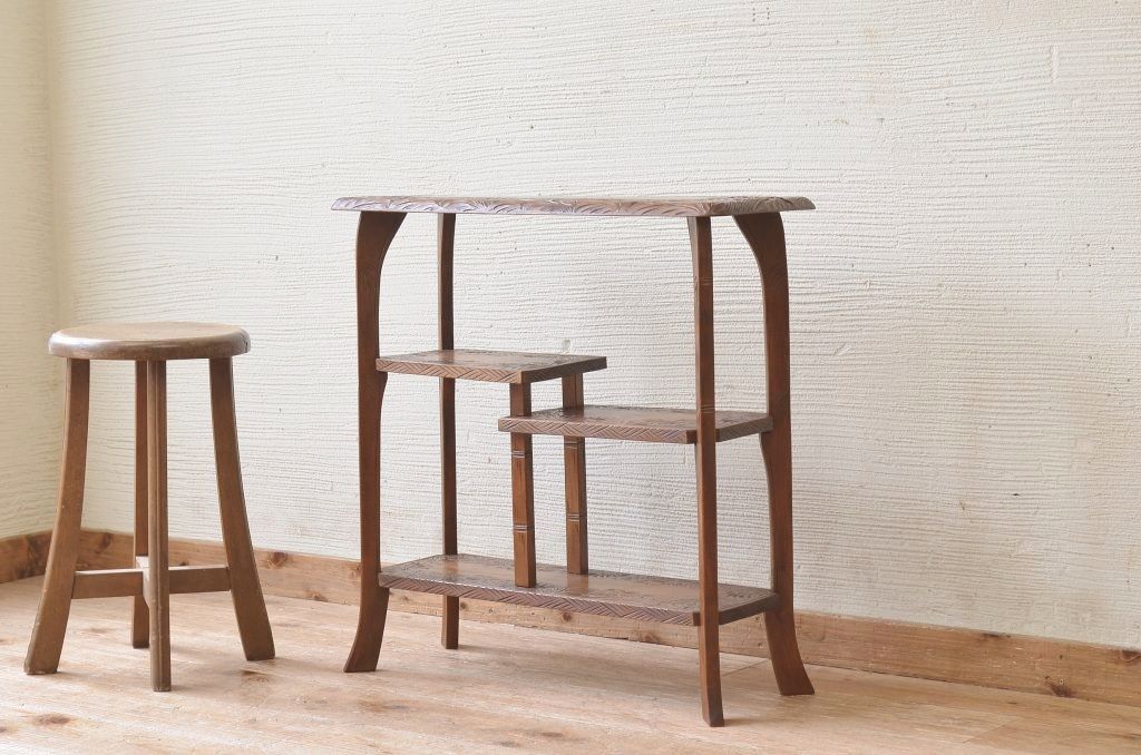アンティーク家具　高級品!古い日光彫りの組み立て式飾り棚