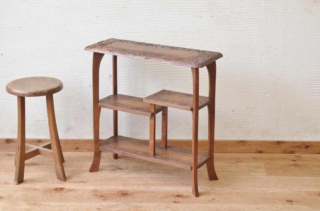 アンティーク家具　高級品!古い日光彫りの組み立て式飾り棚
