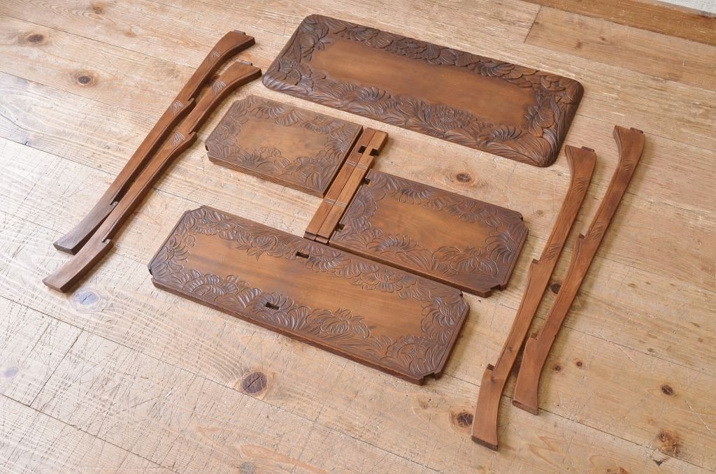 アンティーク家具　高級品!古い日光彫りの組み立て式飾り棚