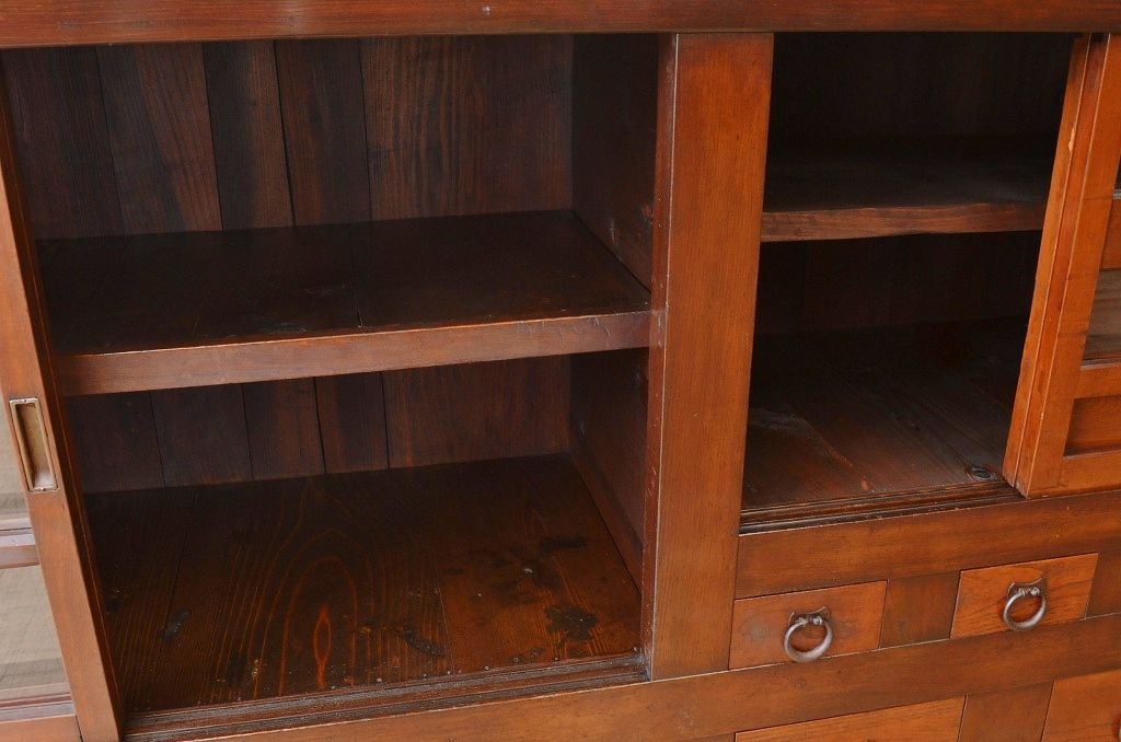アンティーク家具　古い木の水屋箪笥サイドボード