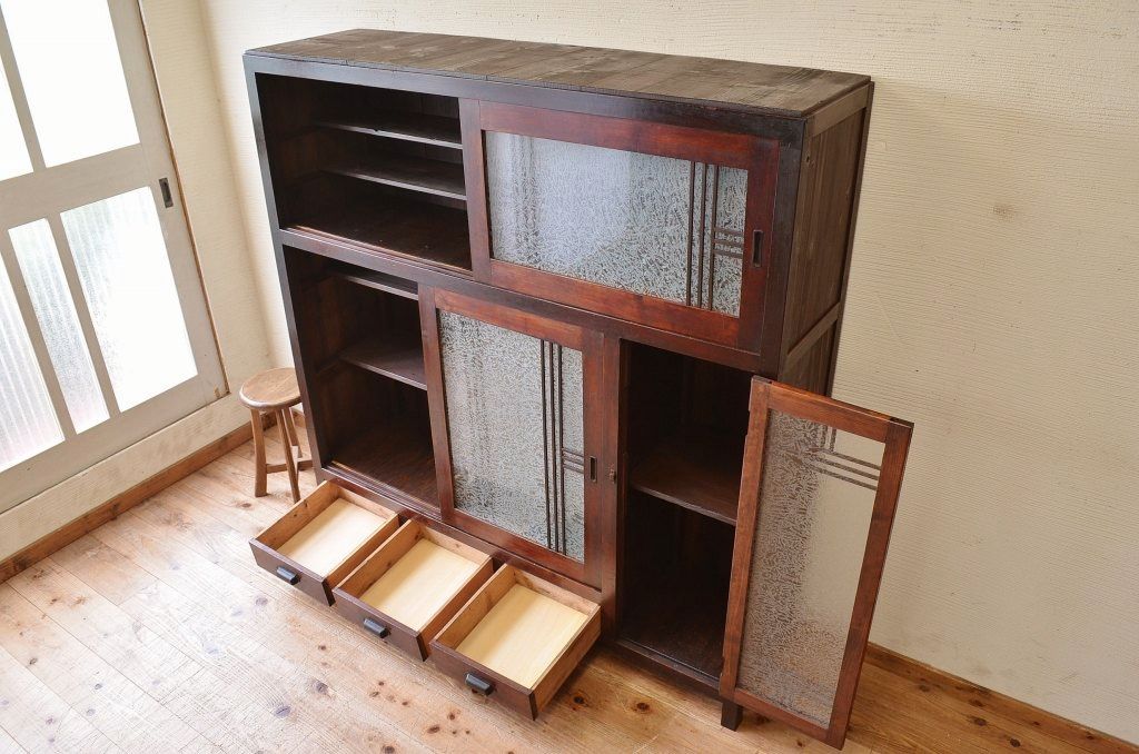 アンティーク家具　特大!結霜ガラスアンティーク下駄箱(収納棚)