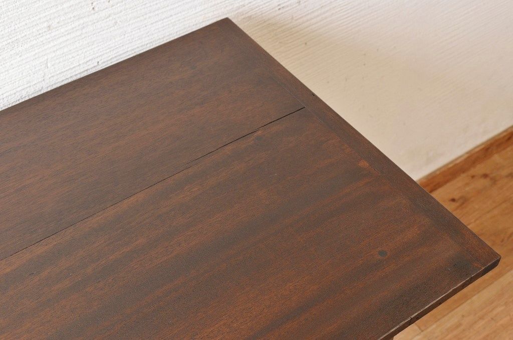 アンティーク家具　古い木のシンプルなアンティークサイドテーブル