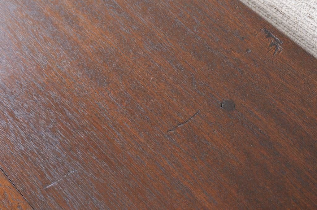 アンティーク家具　古い木のシンプルなアンティークサイドテーブル