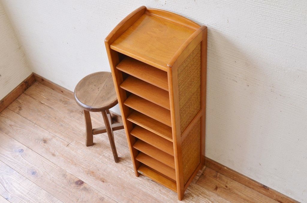 中古　カリモク製スリッパラック
