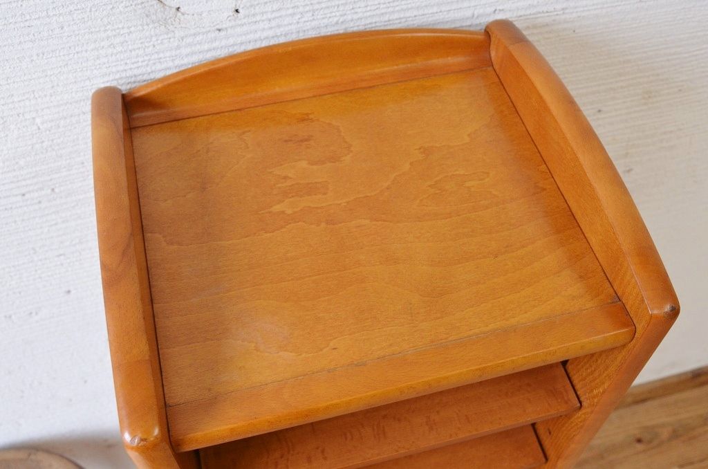 中古　カリモク製スリッパラック