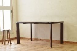 中古　極上美品マルニ製ダイニングテーブル