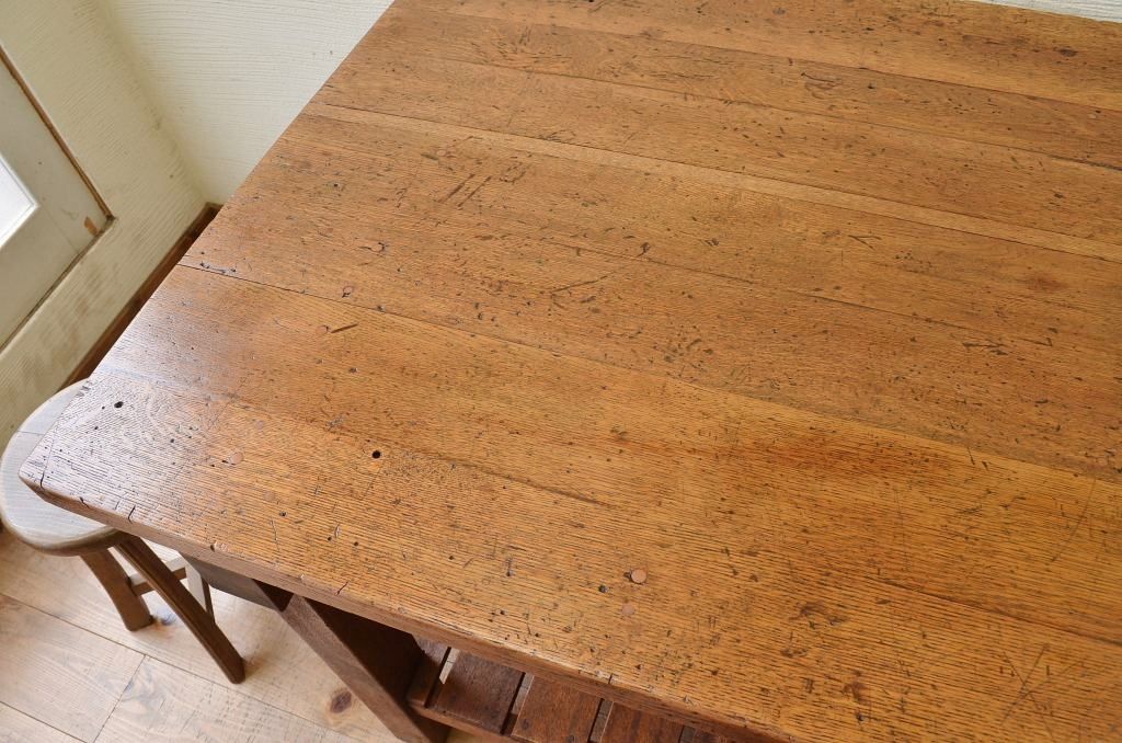 アンティーク家具　重厚!!天板がナラ材の骨太作業台3(ダイニングテーブル)