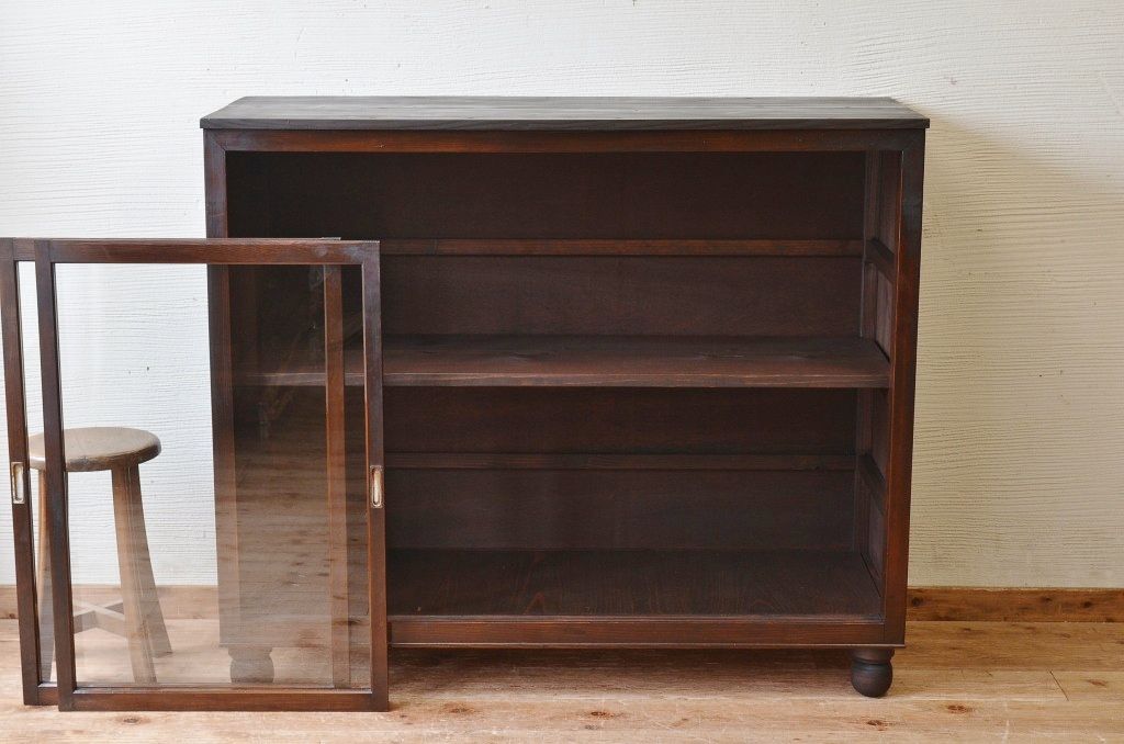 アンティーク家具　アンティーク古い木の脚付き収納棚