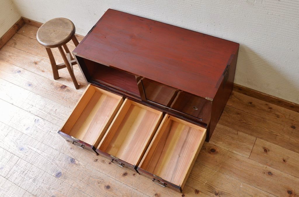 極上美品!古い欅材の漆の綺麗な時代箪笥ローボード