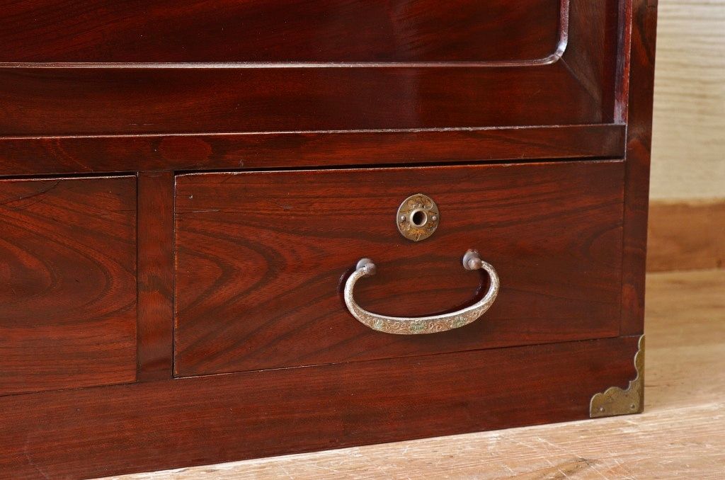 極上美品!古い欅材の漆の綺麗な時代箪笥ローボード