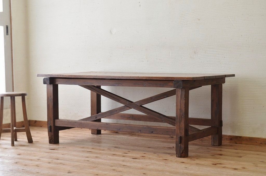 アンティーク家具　素敵な雰囲気!古い工場の小振りな作業台(テーブル)