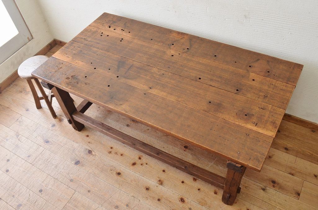 アンティーク家具　素敵な雰囲気!古い工場の小振りな作業台(テーブル)