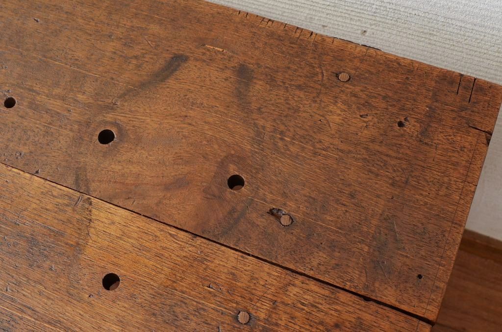 アンティーク家具　素敵な雰囲気!古い工場の小振りな作業台(テーブル)