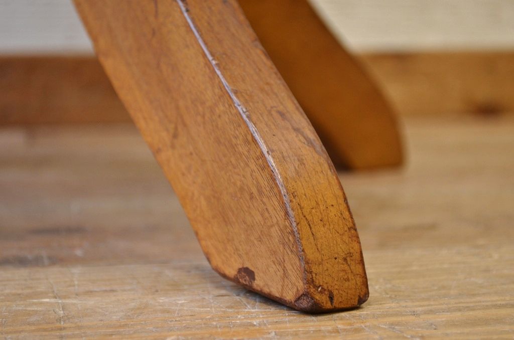 レトロ家具　ジャンク品!ナラ材のレトロな回転いす(椅子)