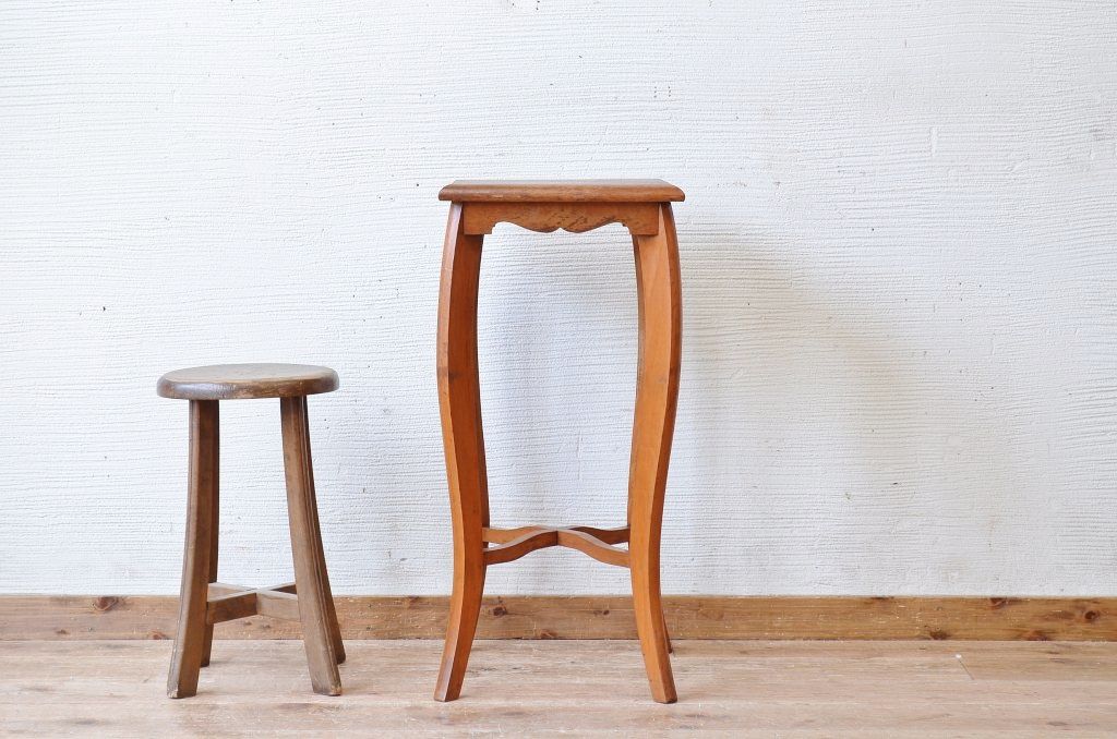アンティーク家具　可愛いデザイン!アンティーク猫脚花台