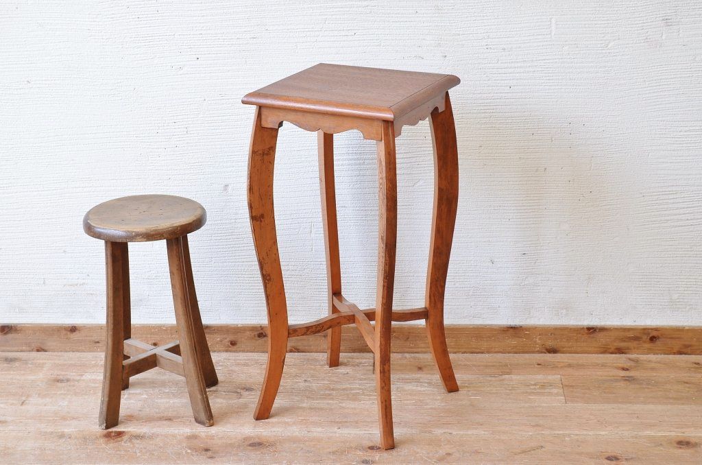 アンティーク家具　可愛いデザイン!アンティーク猫脚花台
