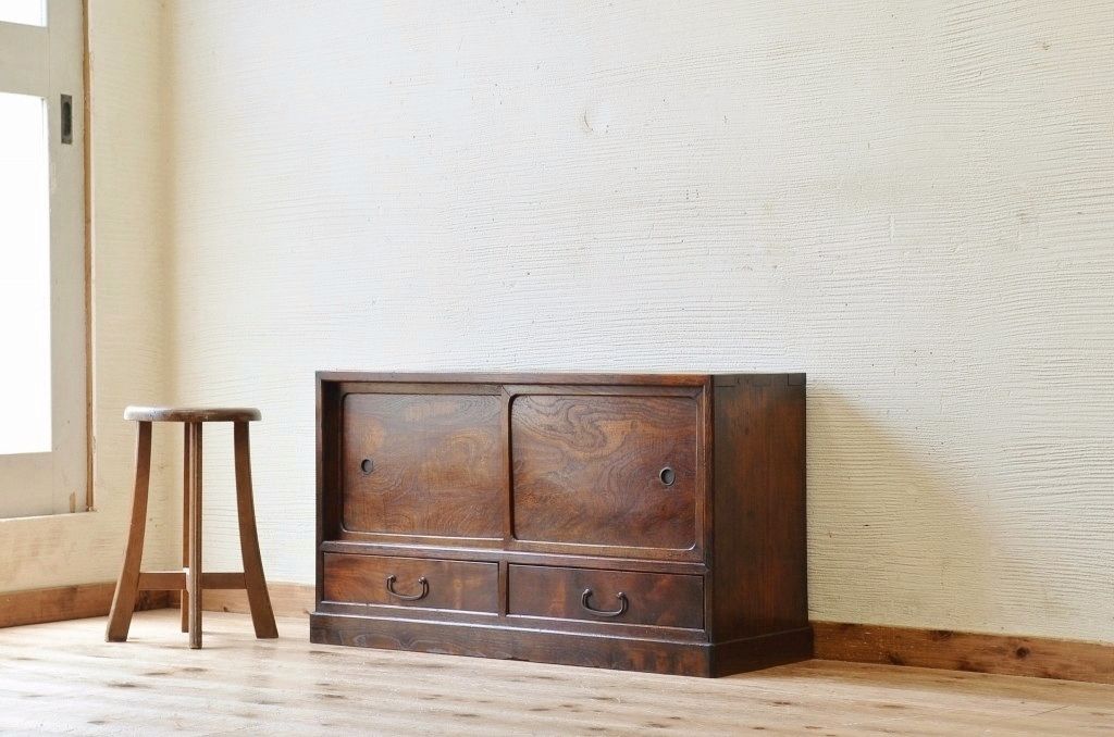 アンティーク家具　古い栗材と欅材の上質なローボード(収納棚)