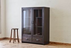 アンティーク家具　アンティーク　使い込まれたシックな本箱