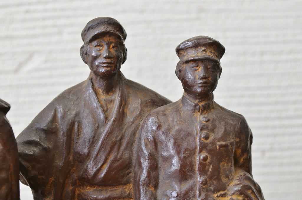 アンティーク雑貨　松光作　鋳銅　四高記念像