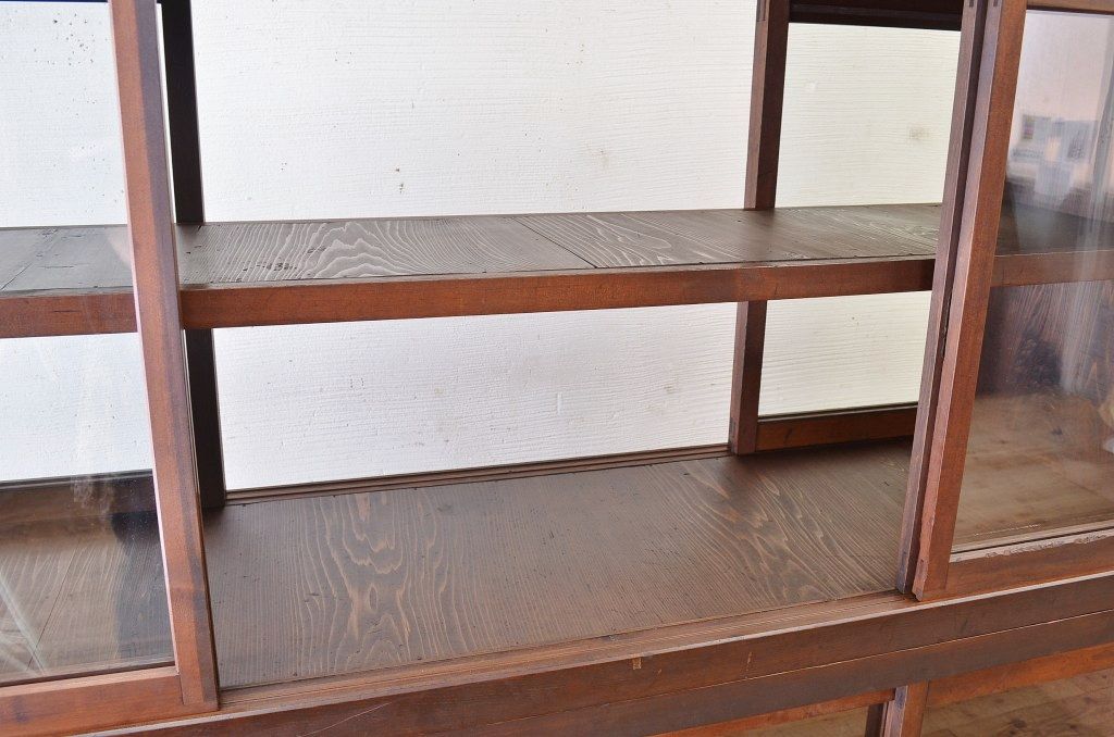 アンティーク家具　希少!古い商家の両面引き戸収納棚(ガラスケース)