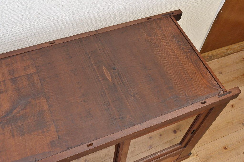 アンティーク家具　希少!古い商家の両面引き戸収納棚(ガラスケース)